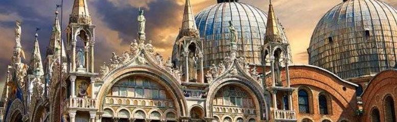 temporary glass fence around St Mark's Basilica