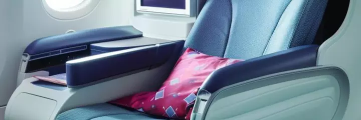 Business class airplane seat